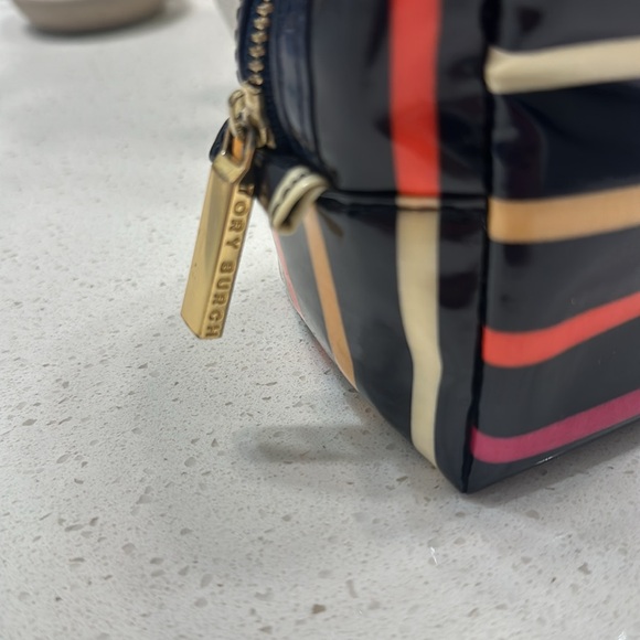 Tory Burch cosmetic bag - Picture 2 of 4